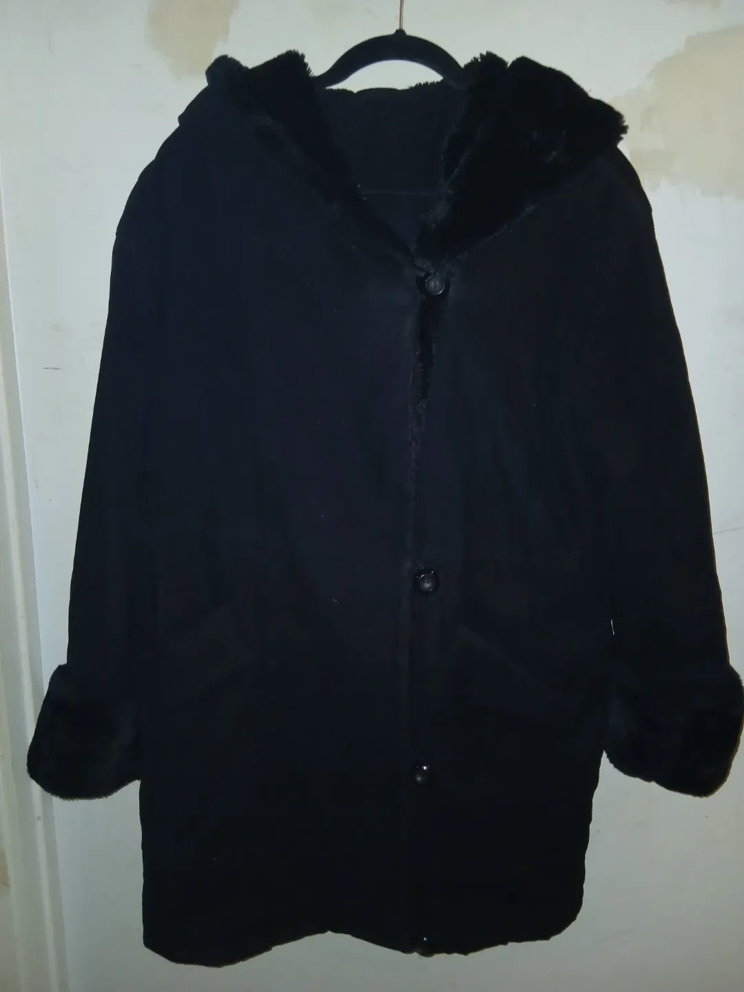 Women's XL Very Warm Winter Jacket w/Hood thumbnail