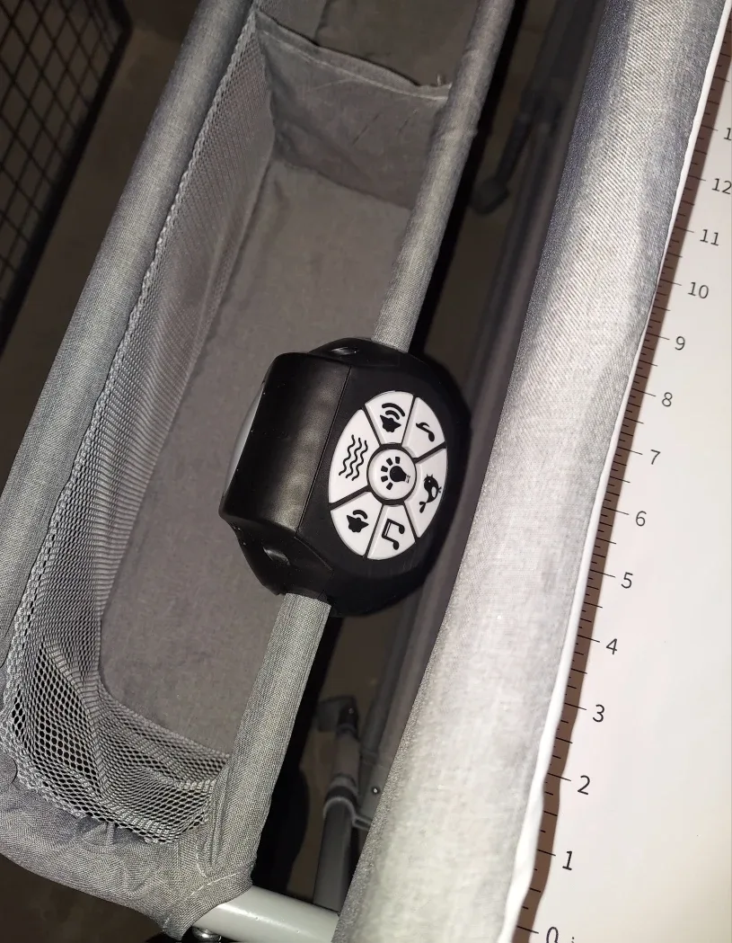 Sweeeby Portable Baby Changing Table image indicator(5)