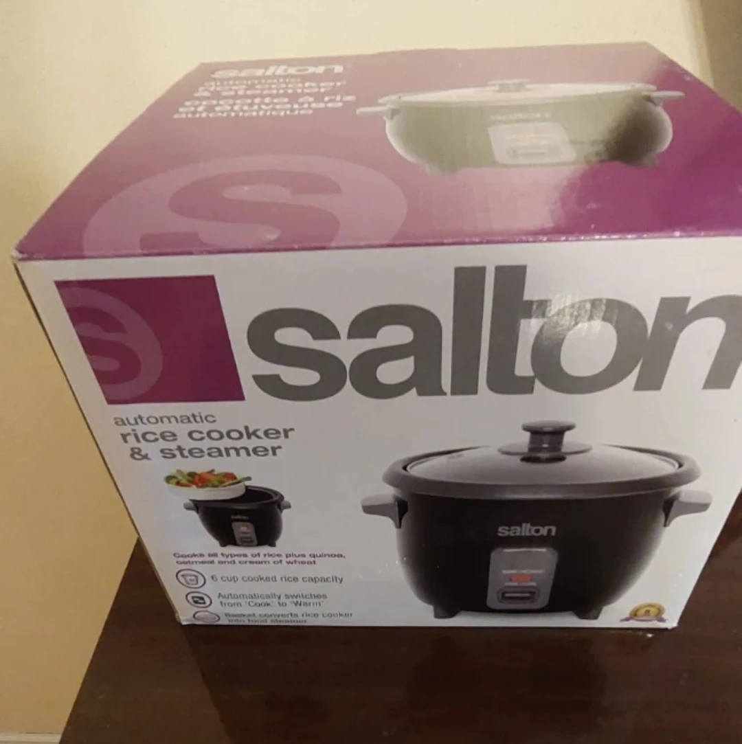 Salton Automatic Rice Cooker & Steamer - 6 Cup
