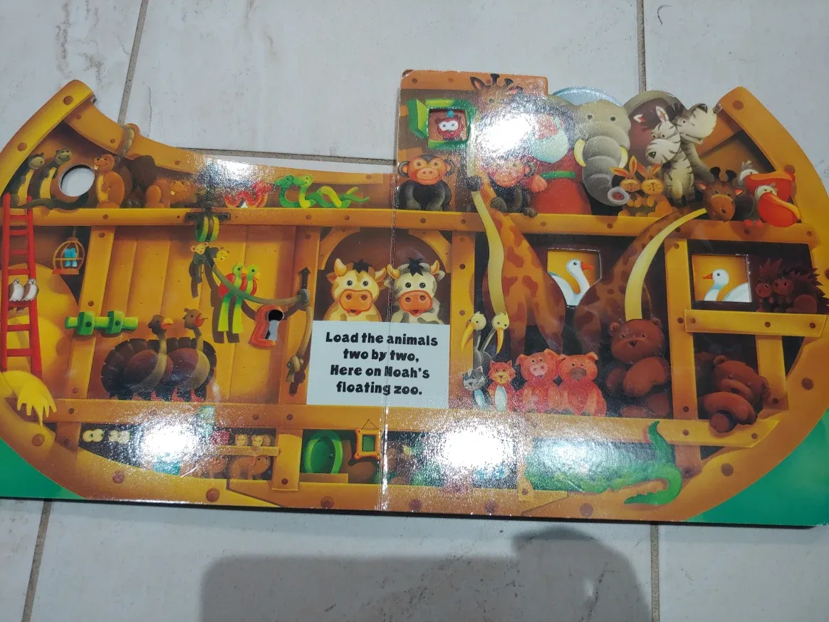 Noah's Ark board book image indicator(2)