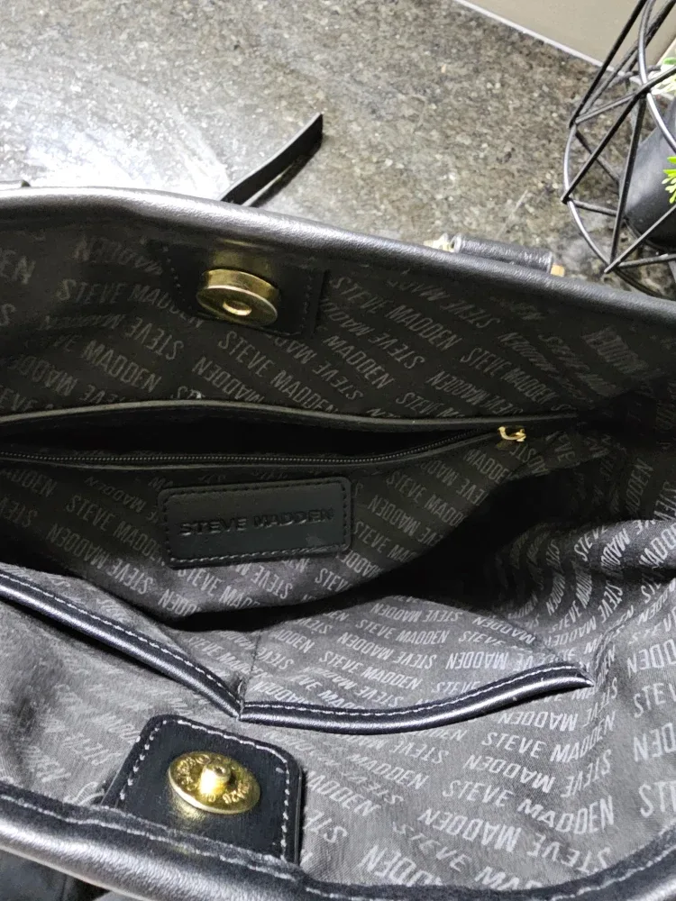 Steve Madden Tote Bag image indicator(4)
