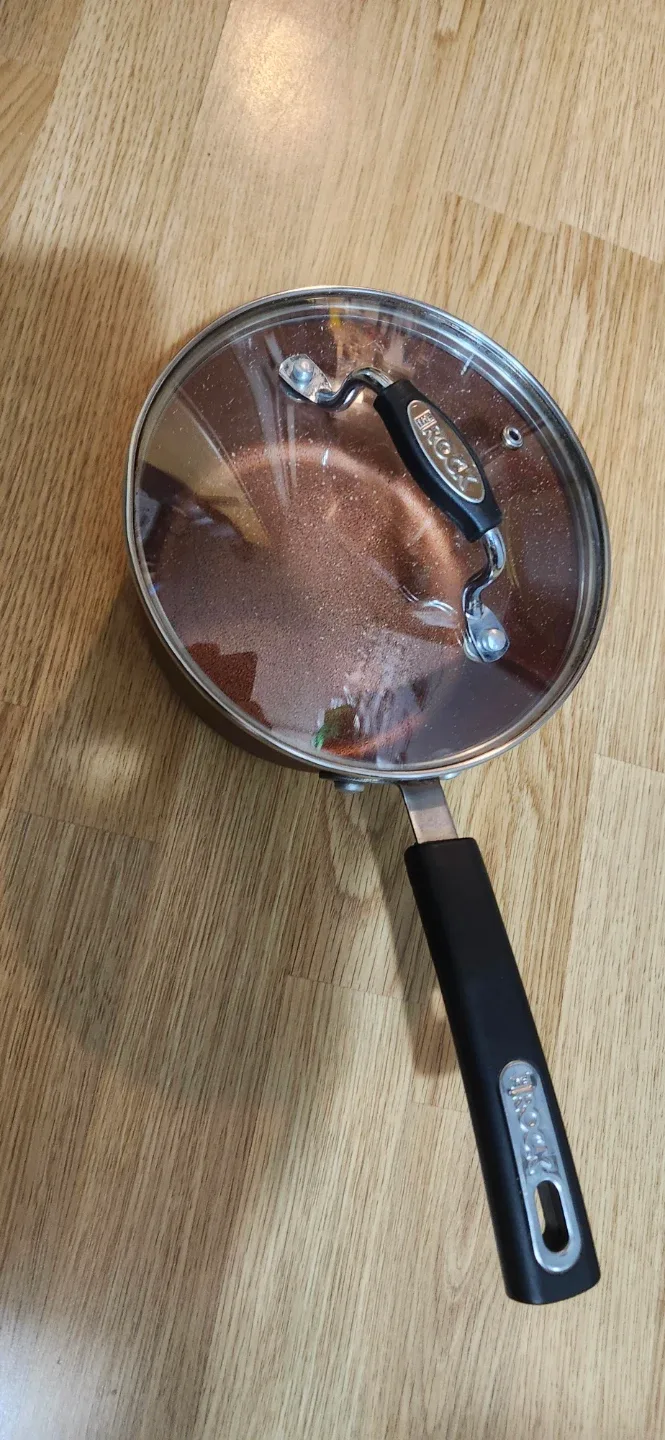 Brock Aluminium Copper-Toned Saucepan with Lid.For Cost new $45+ image indicator(2)