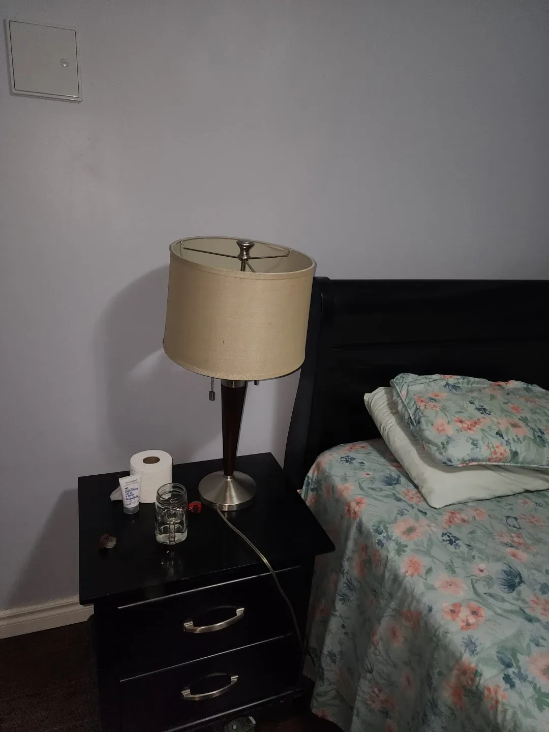 Modern Black Queen Sleigh Bed Set with Mattress image indicator(2)