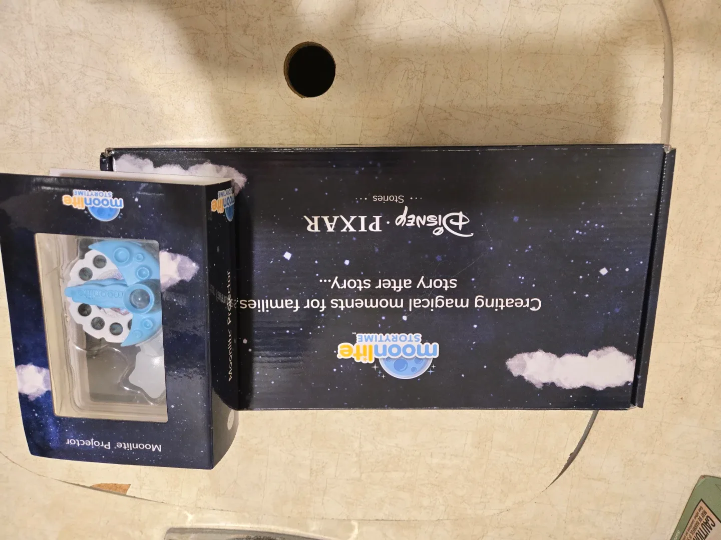 Moonlite Storytime Projector - Disney Pixar image indicator(2)