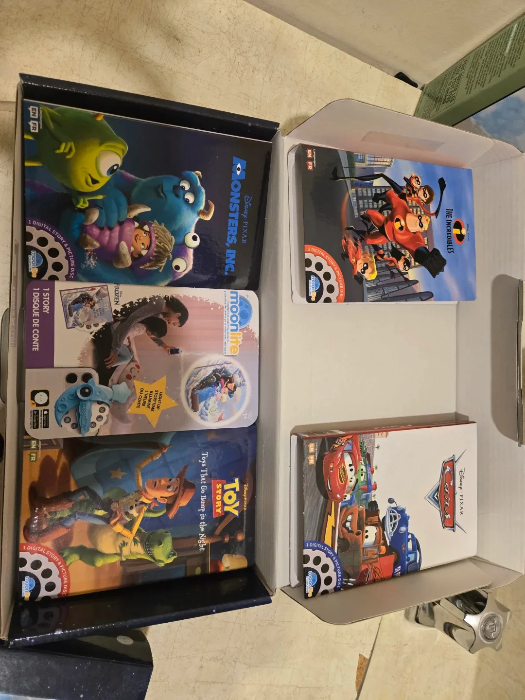 Moonlite Storytime Projector - Disney Pixar image indicator(4)