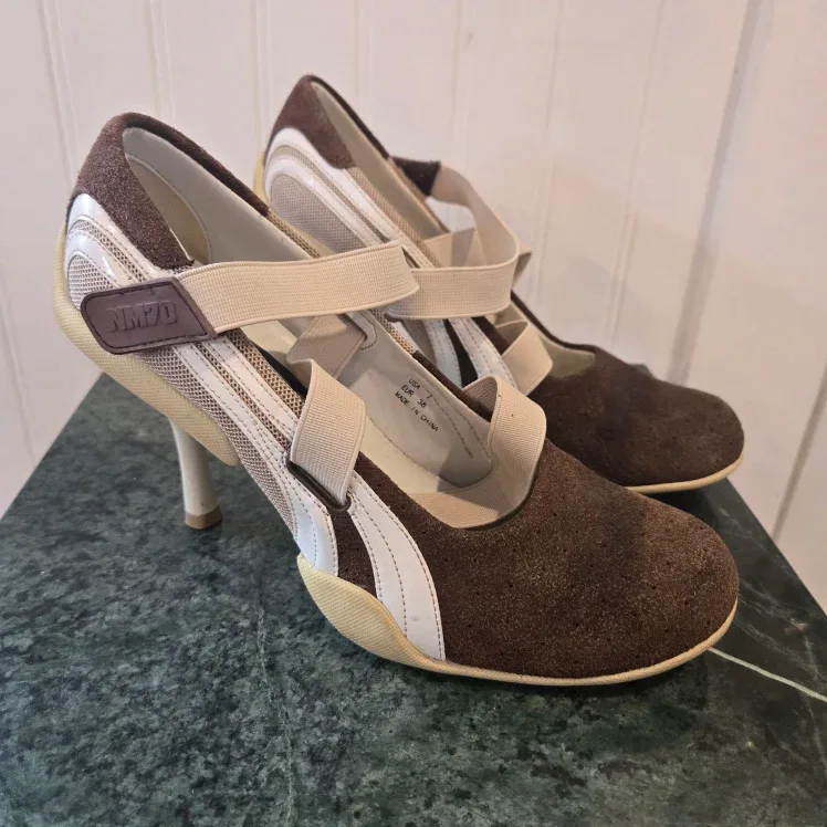Vintagee NM70  Brown Suede Sneaker Heels - Size 7