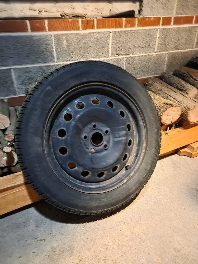 Michelin X-Ice 215/55R17 Studless Winter Tire