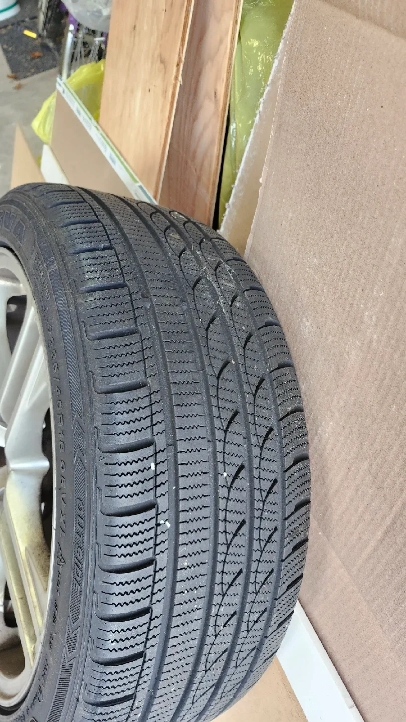 Minerva 225/45R18 95V XL Winter Tire image indicator(3)