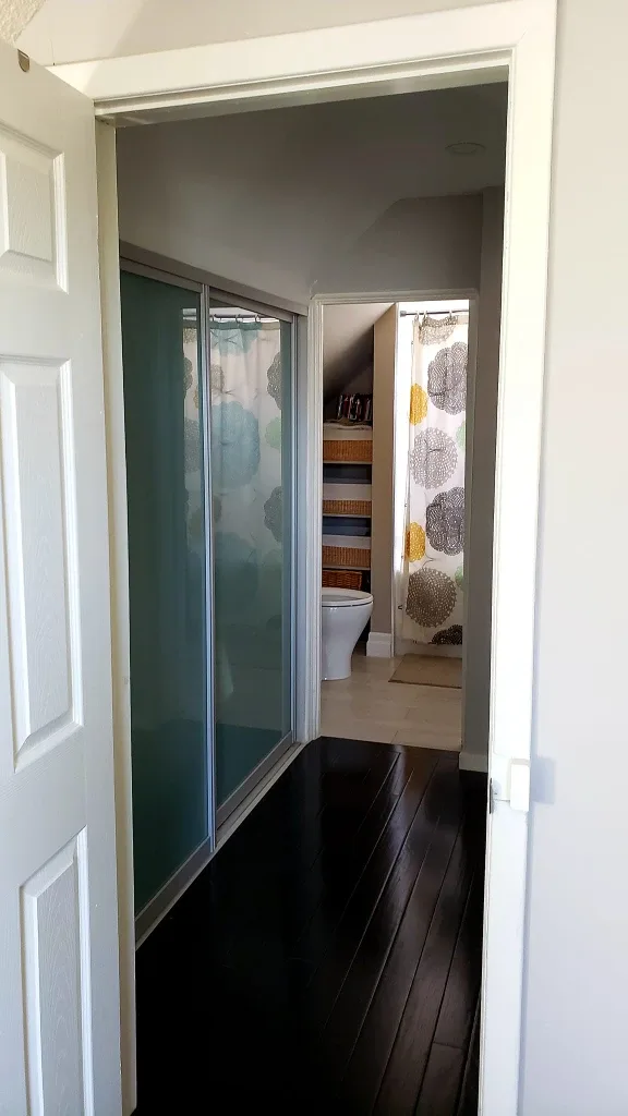 3Bdrm 2Bath Danforth & Vic Park image indicator(8)