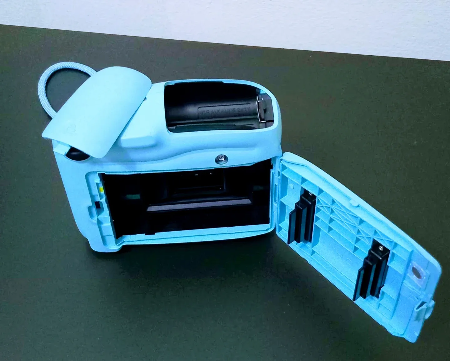 Fujifilm Instax Mini 11 Camera. image indicator(5)