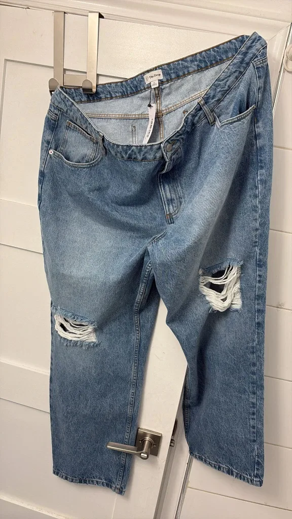 The Drop Distressed Crop Jeans - Size 37