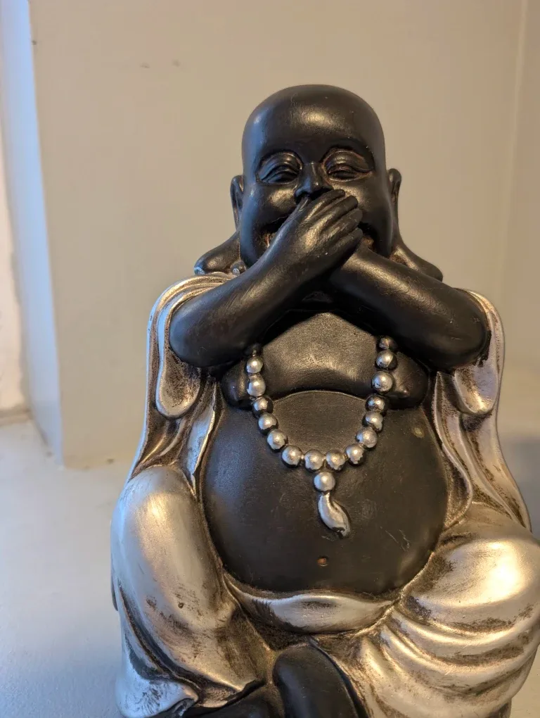 Three Wise Buddha Statues image indicator(7)