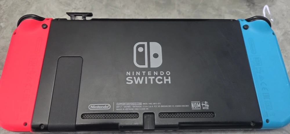 Nintendo Switch Console with FC25 Game - photo 4