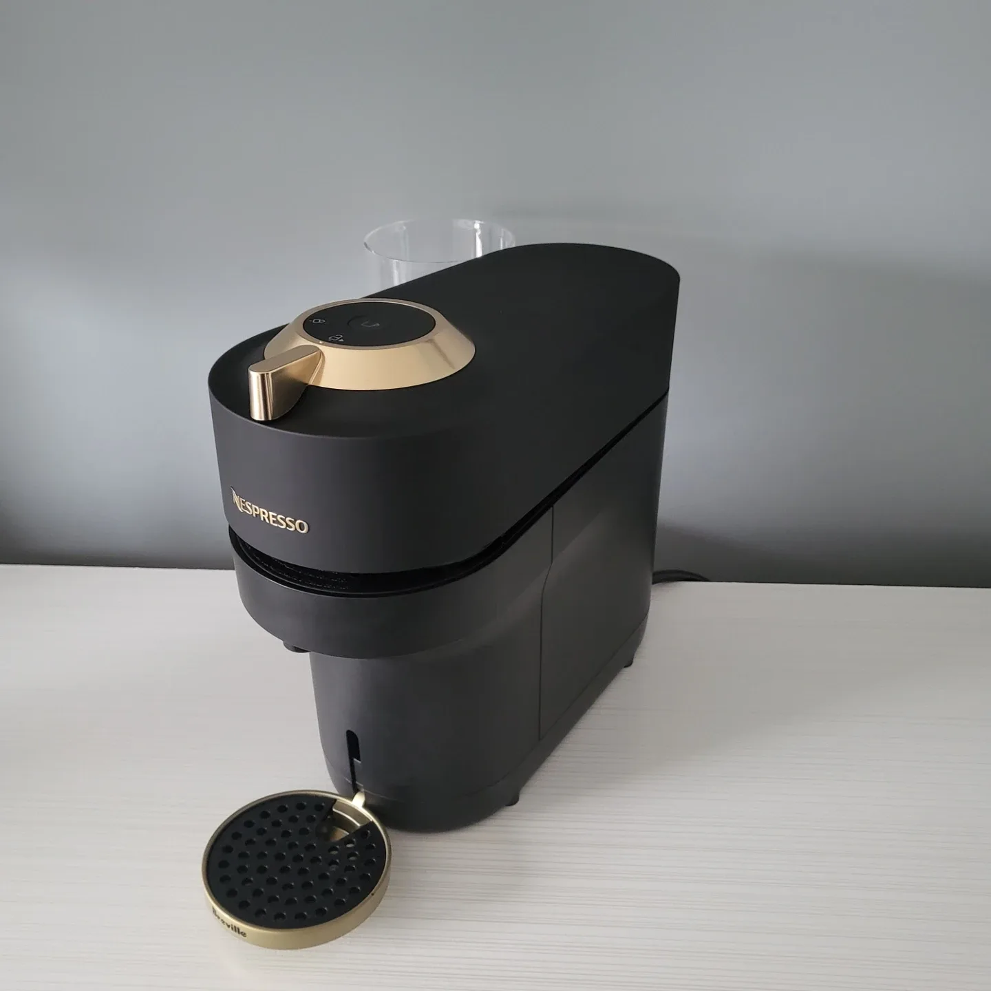 Pristine! Nespresso Vertuo Premium Rose Gold - Quick Pickup!🚀 image indicator(4)