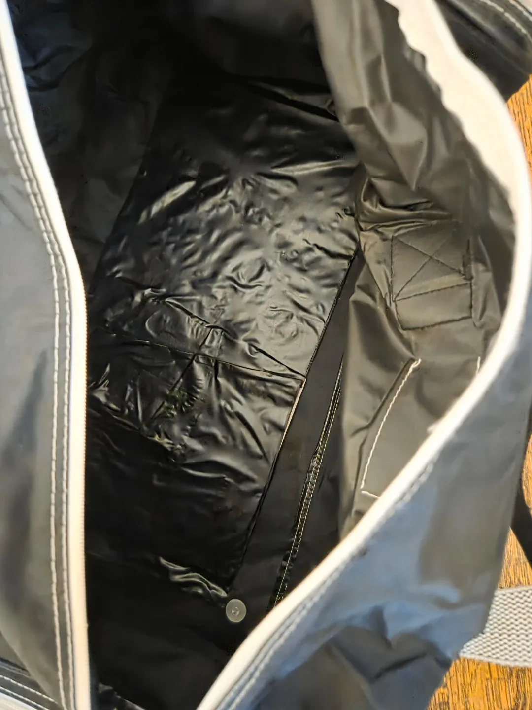 Adidas Duffle Gym Bag image indicator(7)