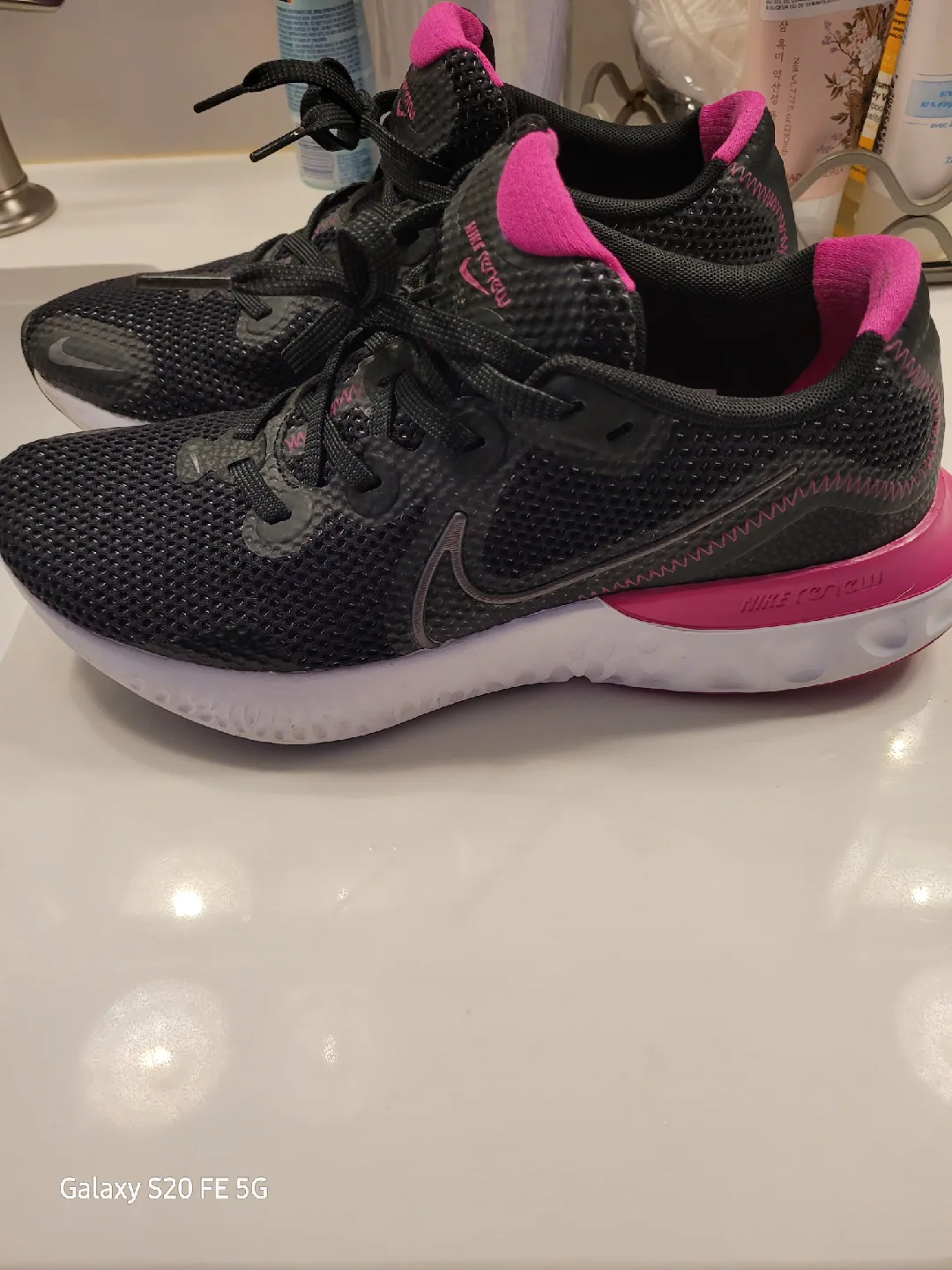 Nike Renew Run - Women's Running Shoes image indicator(2)