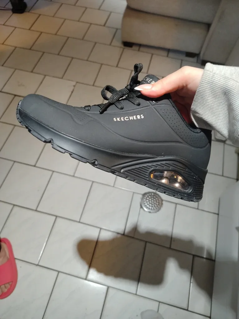 Skechers Uno Stand On Air Black image indicator(3)