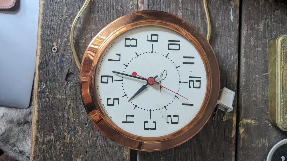 Ingraham Canadian Clock Co. Toronto 18