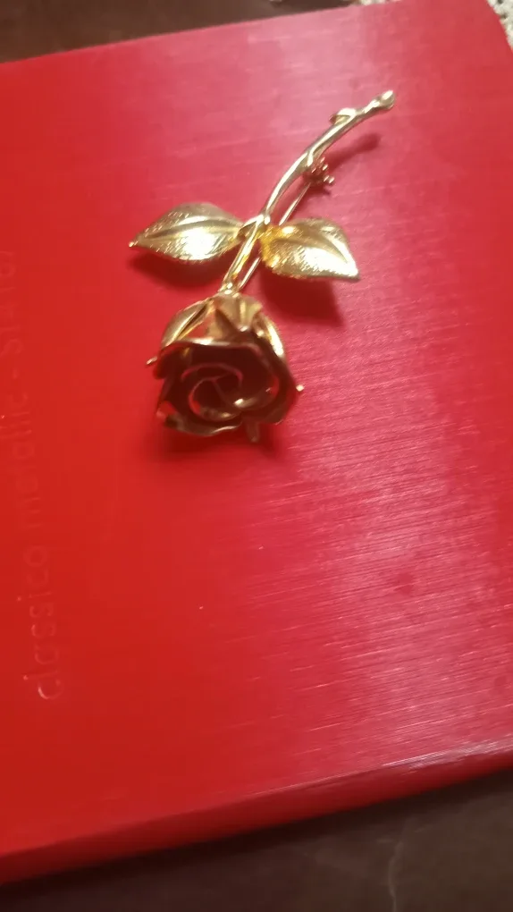 Vintage Gold Rose Brooch image indicator(3)