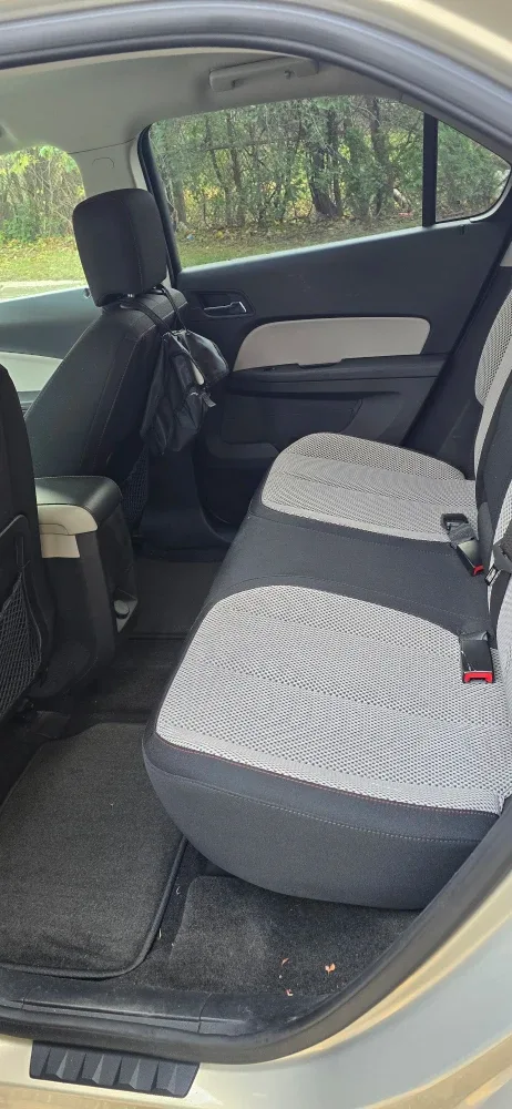 2011 Chevrolet Equinox LT image indicator(8)