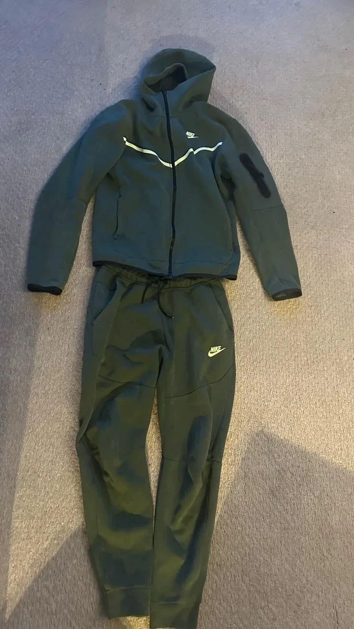 Nike Tech Fleece Tracksuit - Green & Black image indicator(2)