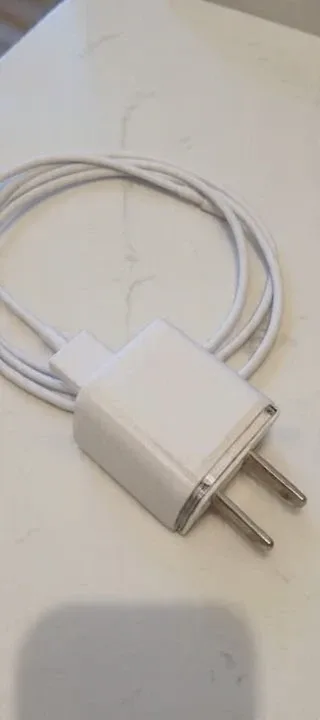 iPhone - Includes Charger image indicator(3)