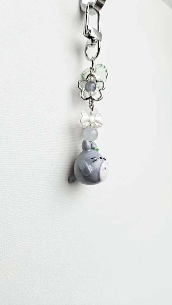 Totoro Keychain image indicator(3)