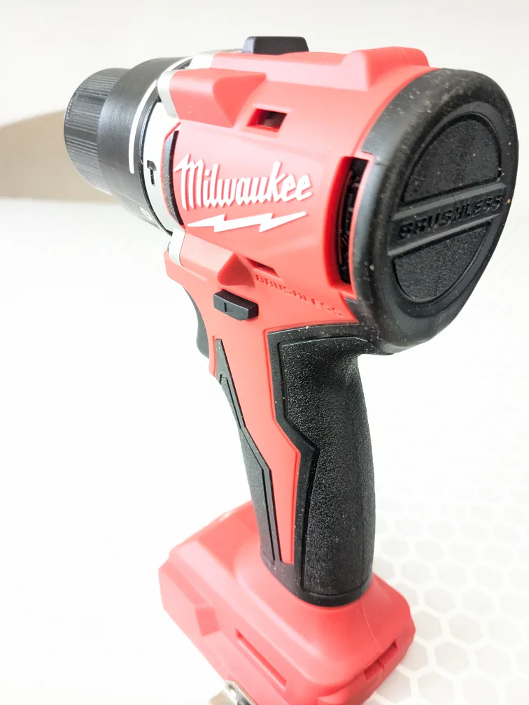 M18 Milwaukee ULTRA COMPACT 1/2" Hammer Drill image indicator(3)