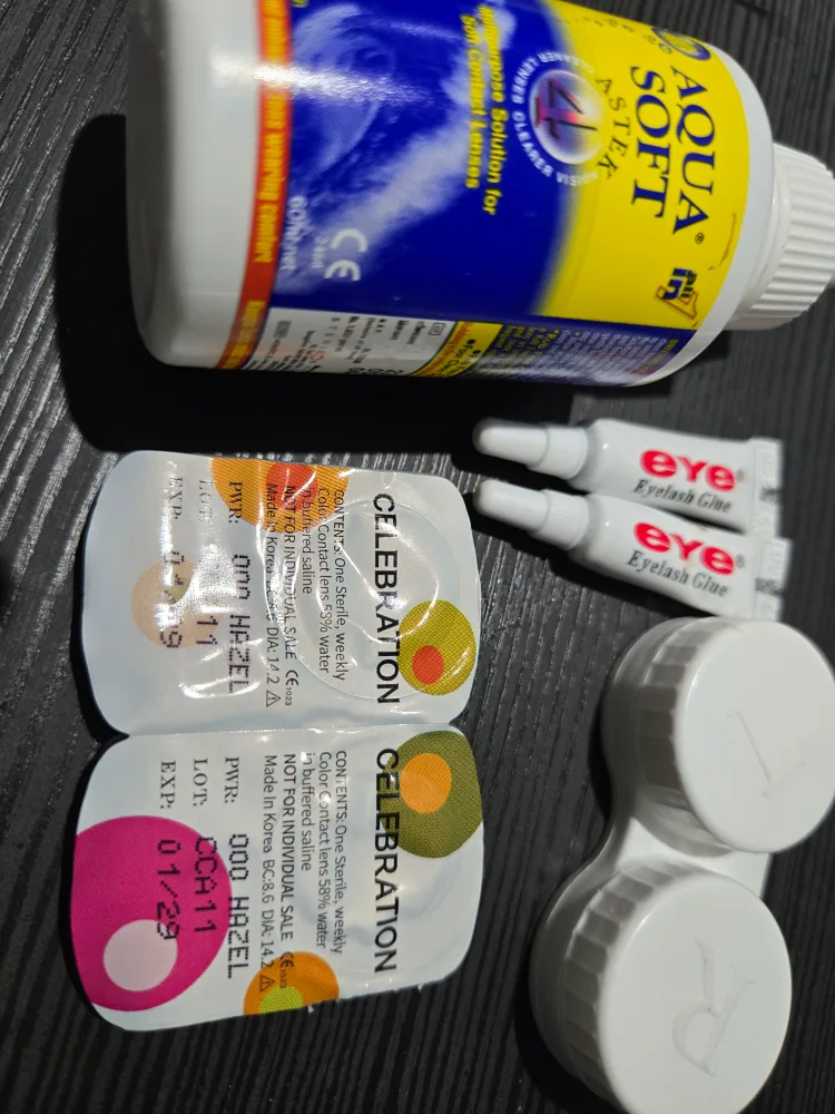 Celebration Contact Lenses image indicator(2)