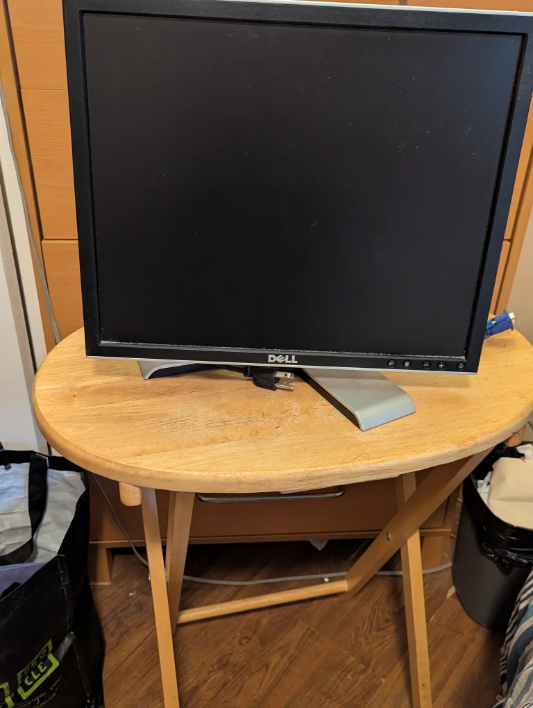 Dell Monitor & Lenovo ThinkCentre & HP Computer - photo 2