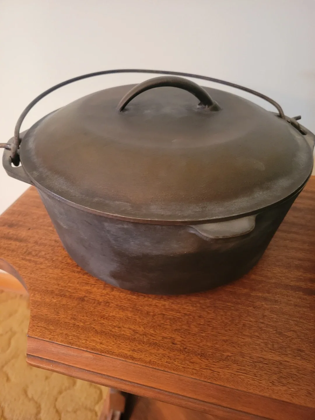 Cast Iron Dutch Oven