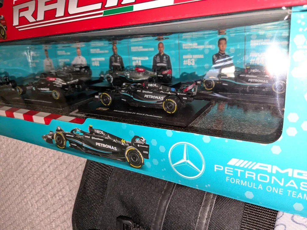 Burago 1/43 Formula 1 Model Cars image indicator(4)