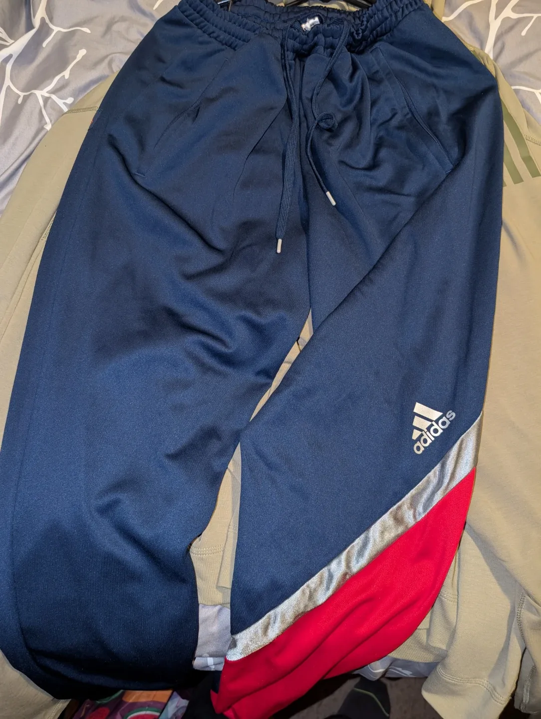 Adidas Tracksuit XL Jacket, M Pants image indicator(3)