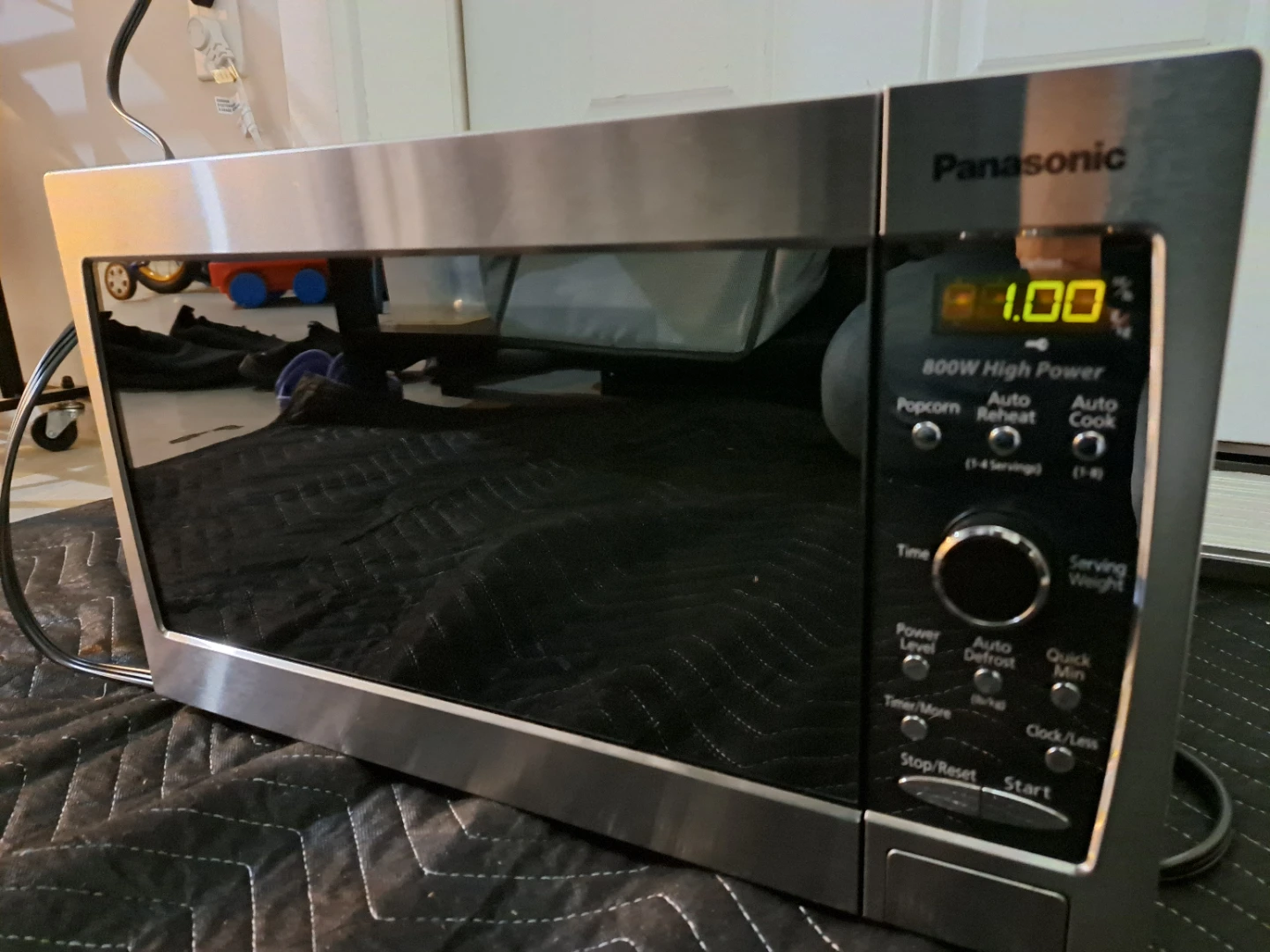 Panasonic NN-SD377S 800W Microwave