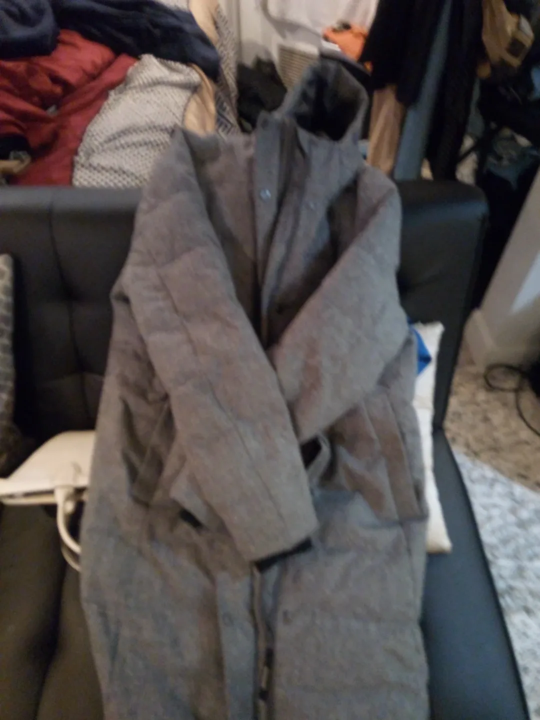 Grey Puffer Coat image indicator(3)