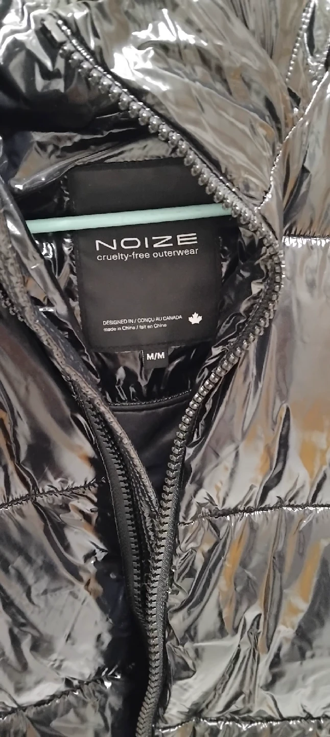 Noize Cruelty-Free Black Puffer Vest - Size M/M - photo 2
