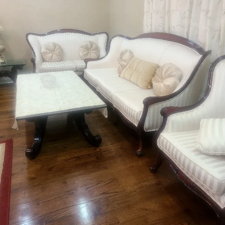 Elegant Vintage-Style Sofa Set image indicator(8)