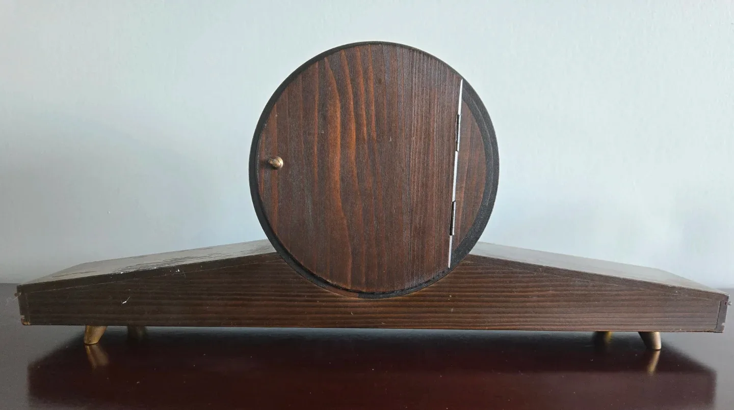 Vintage 1950's Forestville Mantle Clock. Works Perfect. image indicator(3)