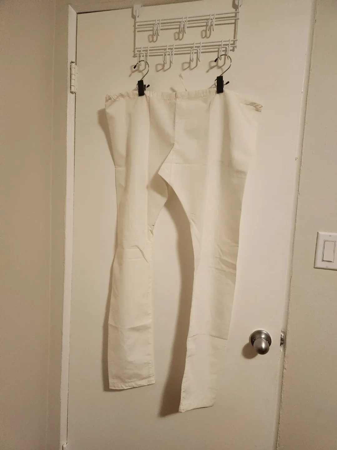 Men's Green Kurta & White Pants Set image indicator(3)