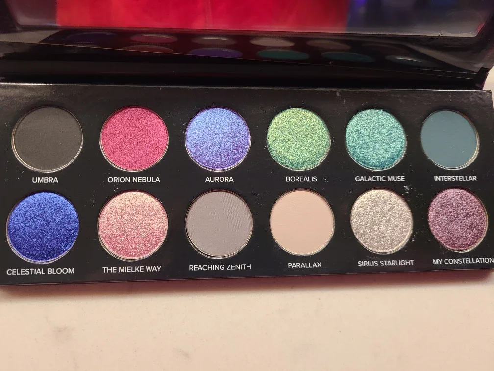 Sydney Grace X Temptalia QUINTESSENCE Eyeshadow Palette