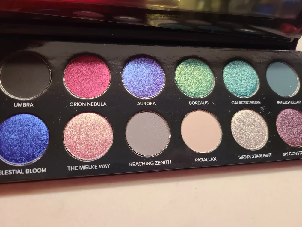 Sydney Grace X Temptalia QUINTESSENCE Eyeshadow Palette image indicator(3)