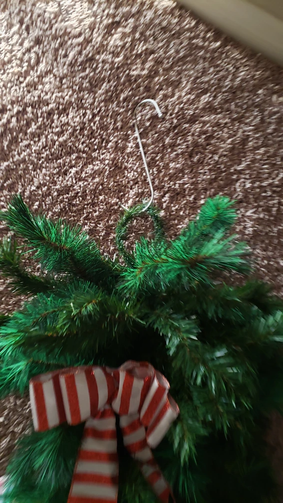 2 Teardrop Swags and 3-13,11,18 in round Christmas Wreaths - photo 4