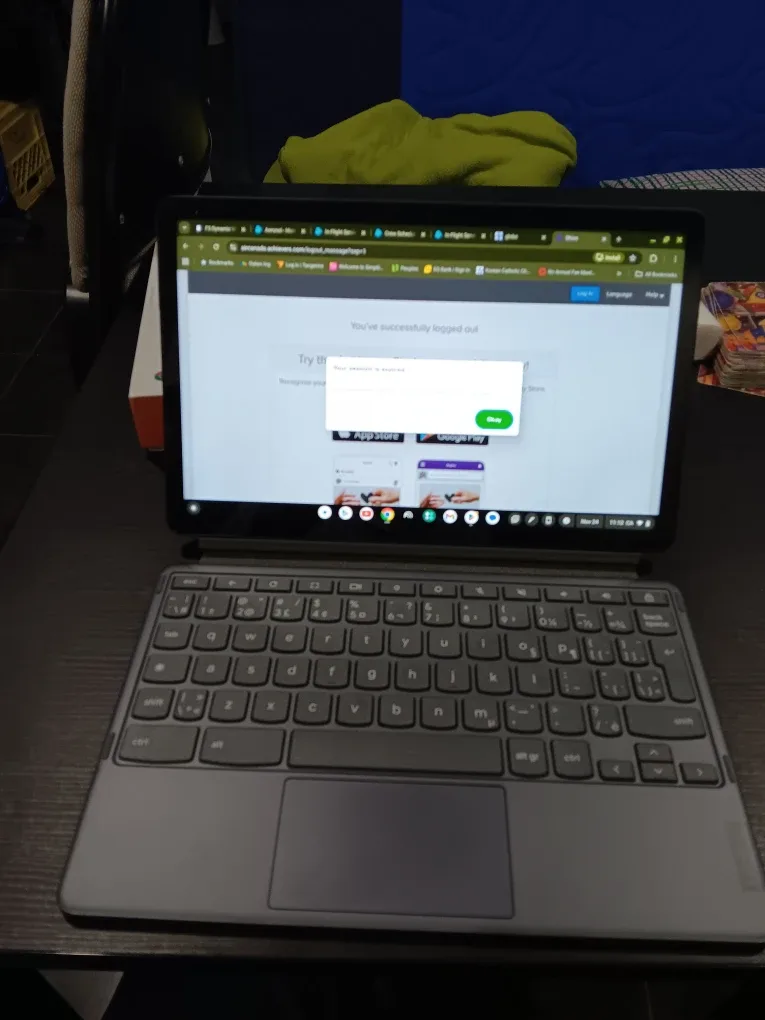 Lenovo Duet 3 128GB Chrome OS Tablet - Storm Grey image indicator(2)