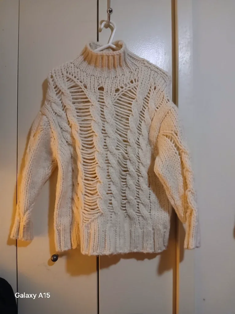 Zara Knit Sweater - Size M