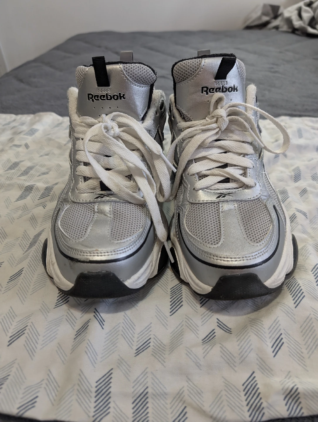 Reebok Silver Sneakers - photo 2