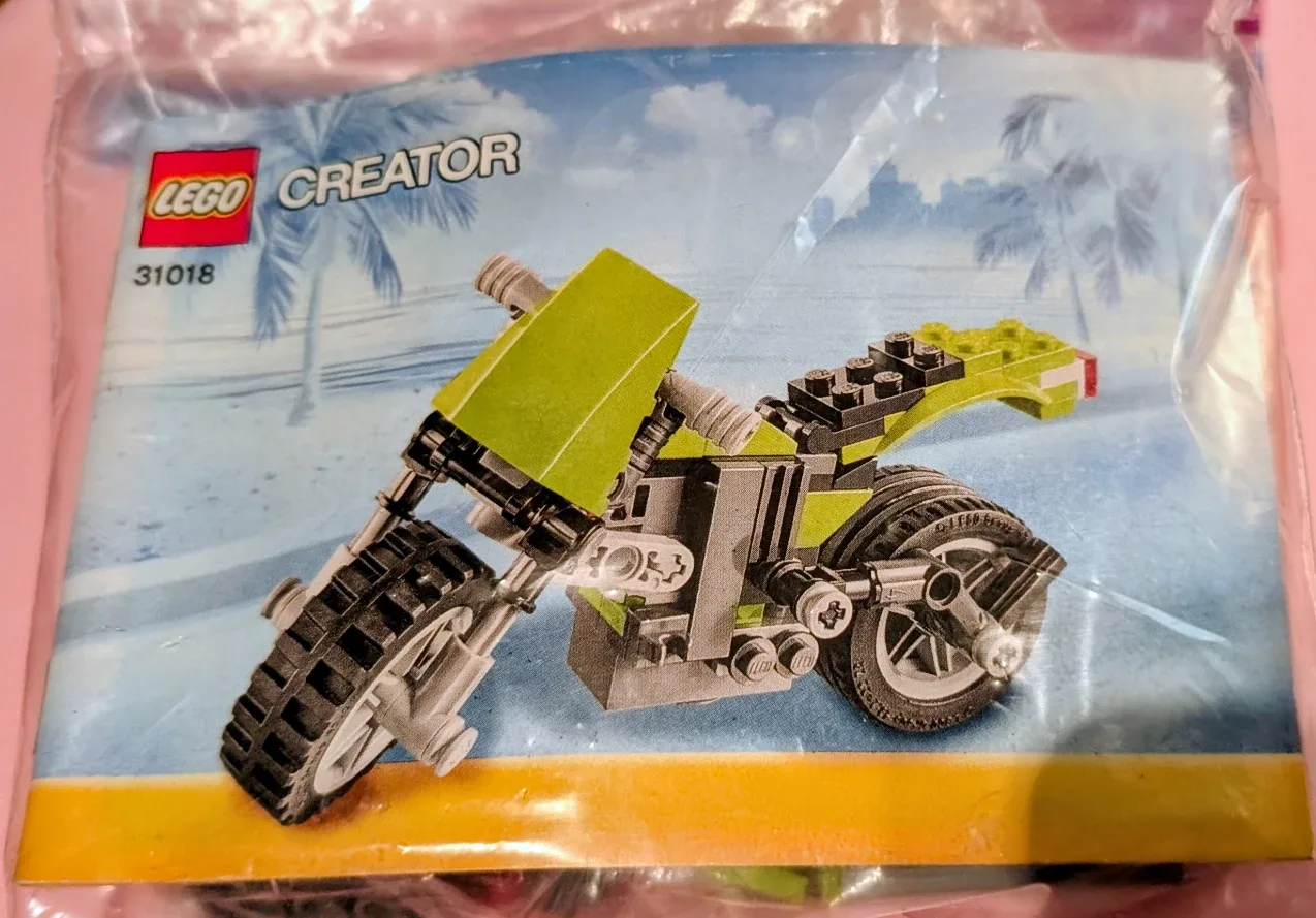 Lego Sets: Star Wars, Creator, City image indicator(2)