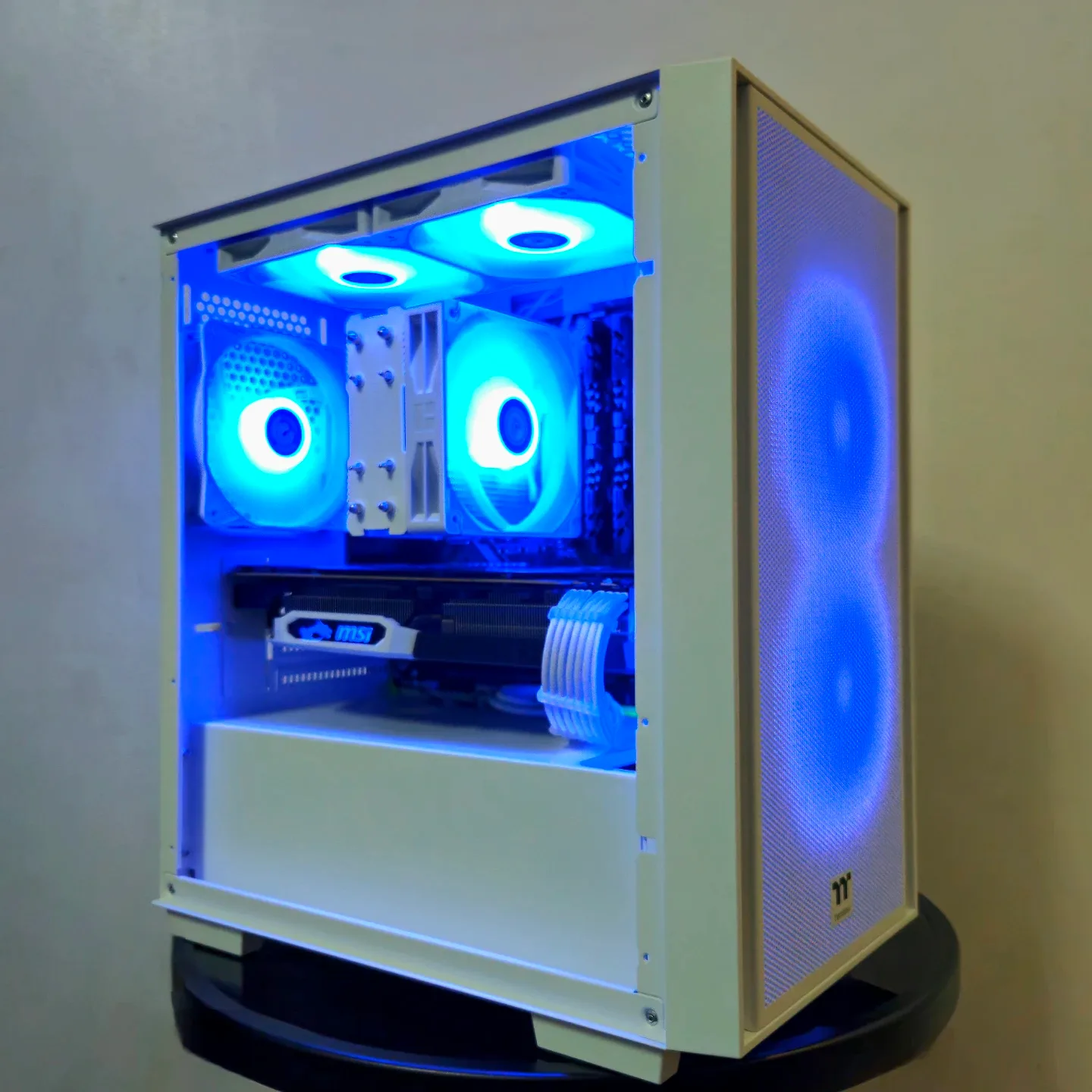 ⬜White Gaming PC (RTX 2070 | Ryzen 5 3600 | 16GB RAM)⬜ image indicator(2)