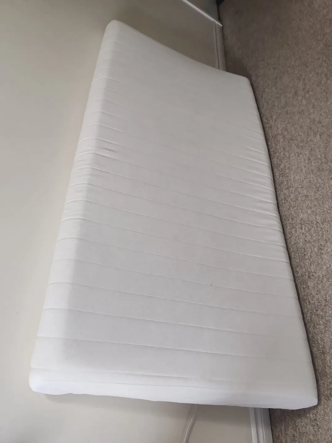 Zinus Twin-size mattress - Good condition