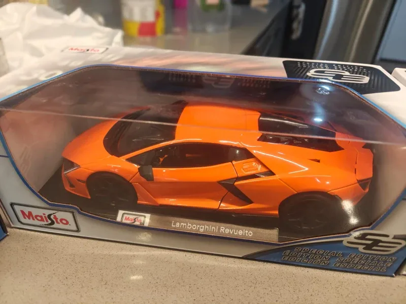 Maisto Lamborghini Revuelto Orange image indicator(3)