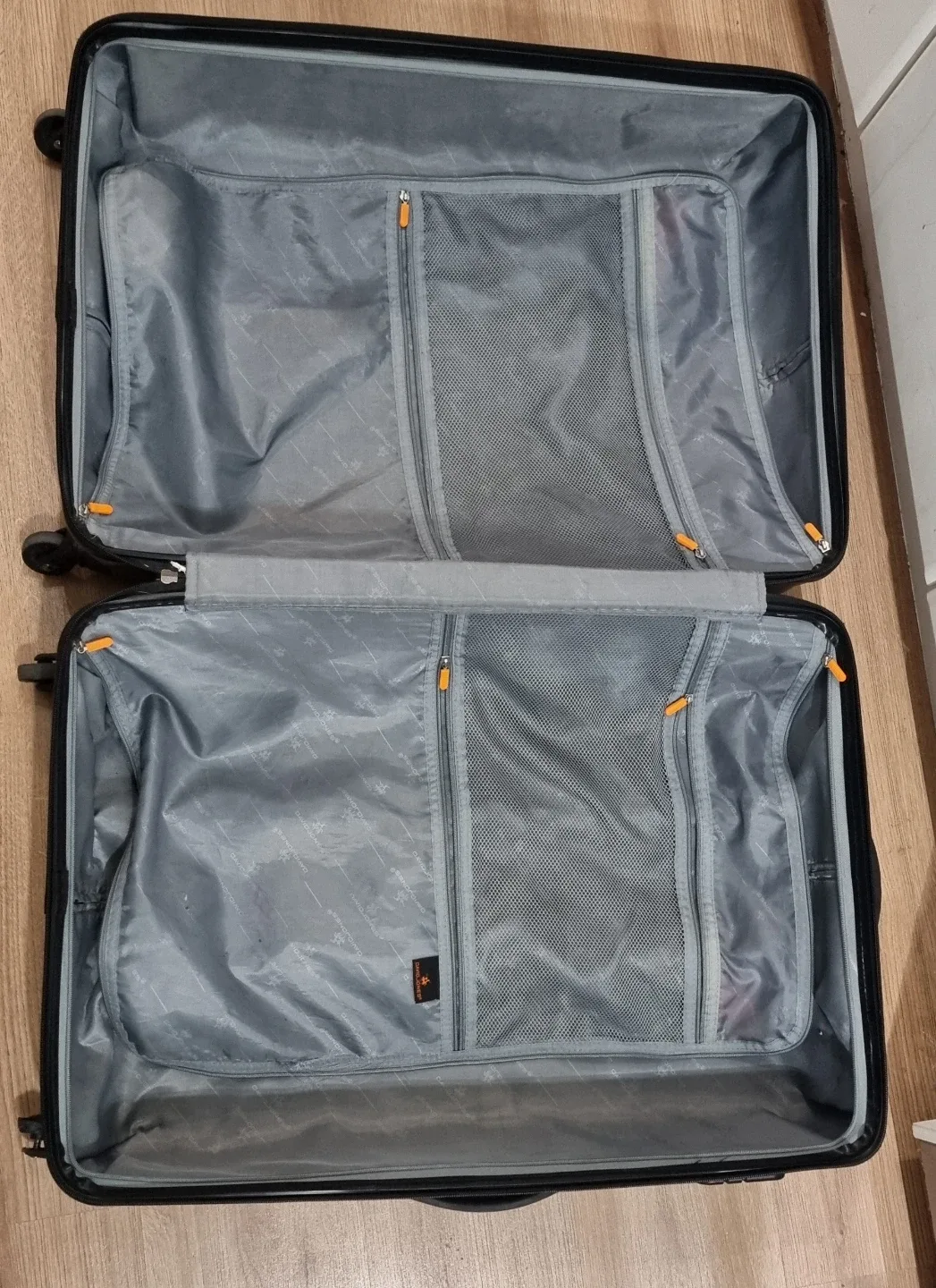 David Jones Grey Luggage image indicator(3)